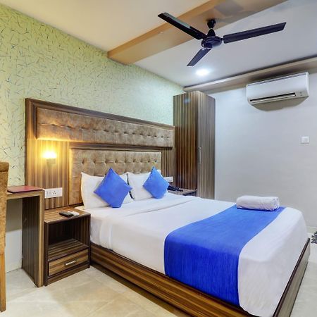 Hotel New Blue Sapphire Residency Мумбаи Экстерьер фото