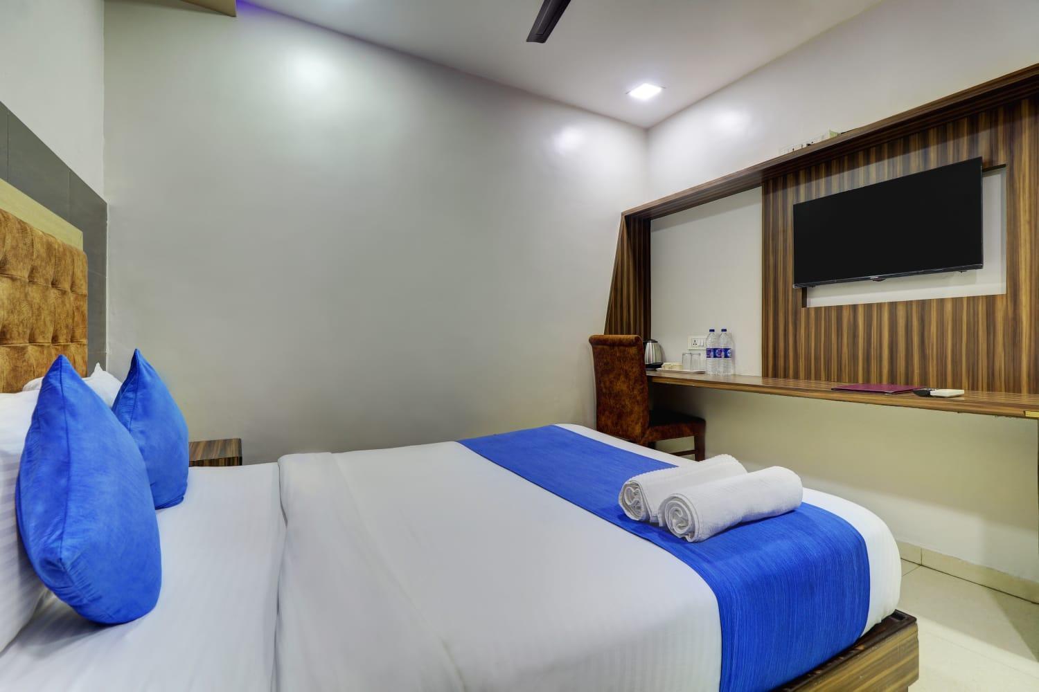 Hotel New Blue Sapphire Residency Мумбаи Номер фото
