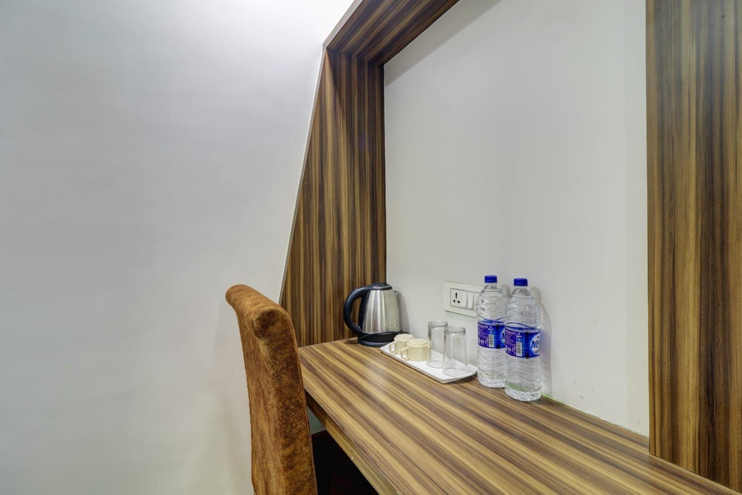 Hotel New Blue Sapphire Residency Мумбаи Экстерьер фото