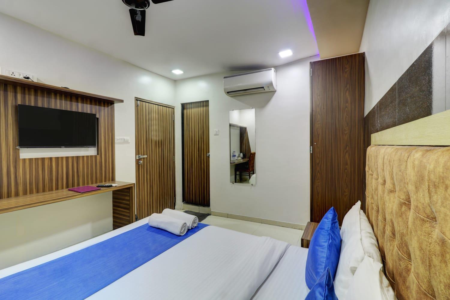 Hotel New Blue Sapphire Residency Мумбаи Экстерьер фото