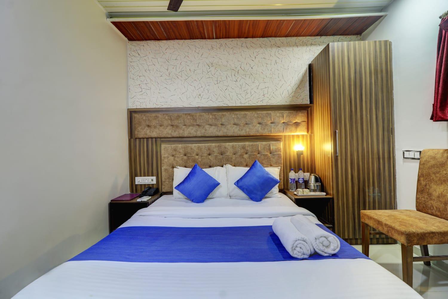 Hotel New Blue Sapphire Residency Мумбаи Экстерьер фото