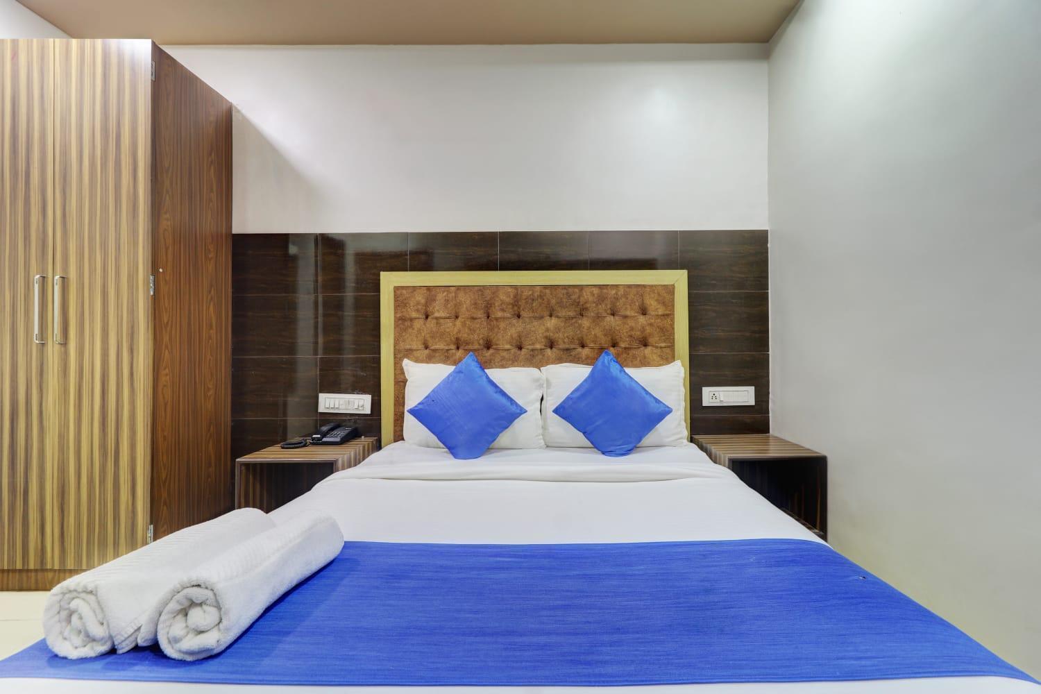 Hotel New Blue Sapphire Residency Мумбаи Экстерьер фото